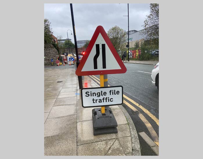Quick-Lock Signs System